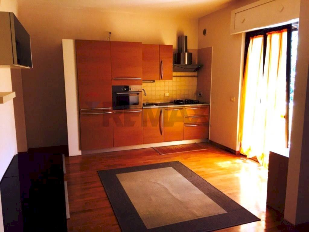 Cucina - Monolocale via Aristofane
 
41, Roma - foto 1