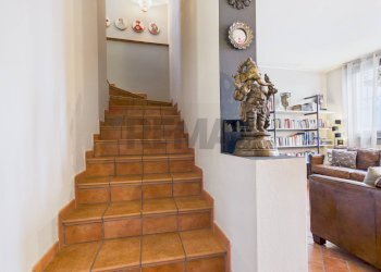 Scale - Semi-detached house località origioso
 
13/B, Vellezzo Bellini - photo 4