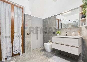 Bagno - Semi-detached house località origioso
 
13/B, Vellezzo Bellini - photo 5