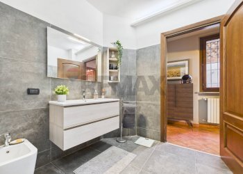 Bagno - Semi-detached house località origioso
 
13/B, Vellezzo Bellini - photo 7