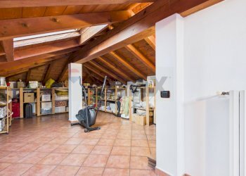 Parcheggio - Casa semi indipendente località origioso
 
13/B, Vellezzo Bellini - foto 33