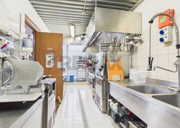 Cucina - Commercial Activity via Leonardo Da Vinci
 
2, Casarile - photo 11