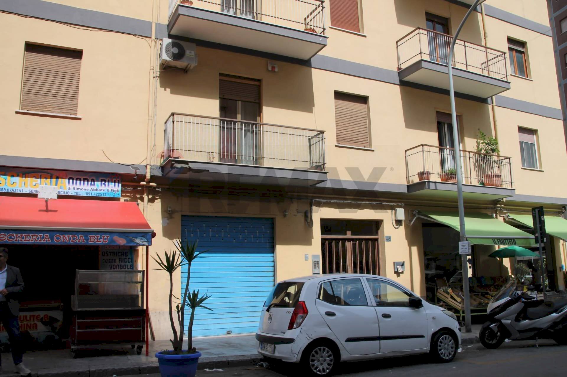 Edificio all\'aperto - Commercial Premises Via Carmelo Onorato
44, Palermo - photo 2