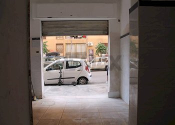 Parcheggio - Commercial Premises Via Carmelo Onorato
 
44, Palermo - photo 5