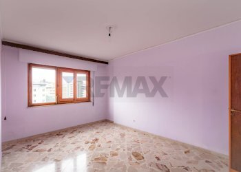 Camera - Quadrilocale Viale Regione Siciliana Nord Ovest
 
2629, Palermo - foto 7