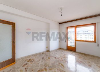 Camera - Quadrilocale Viale Regione Siciliana Nord Ovest
 
2629, Palermo - foto 11