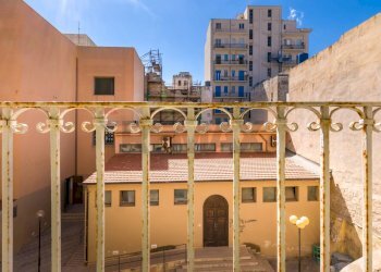Balcone secondo piano - Bilocale via San Francesco D'Assisi
 
90, Trapani - foto 22