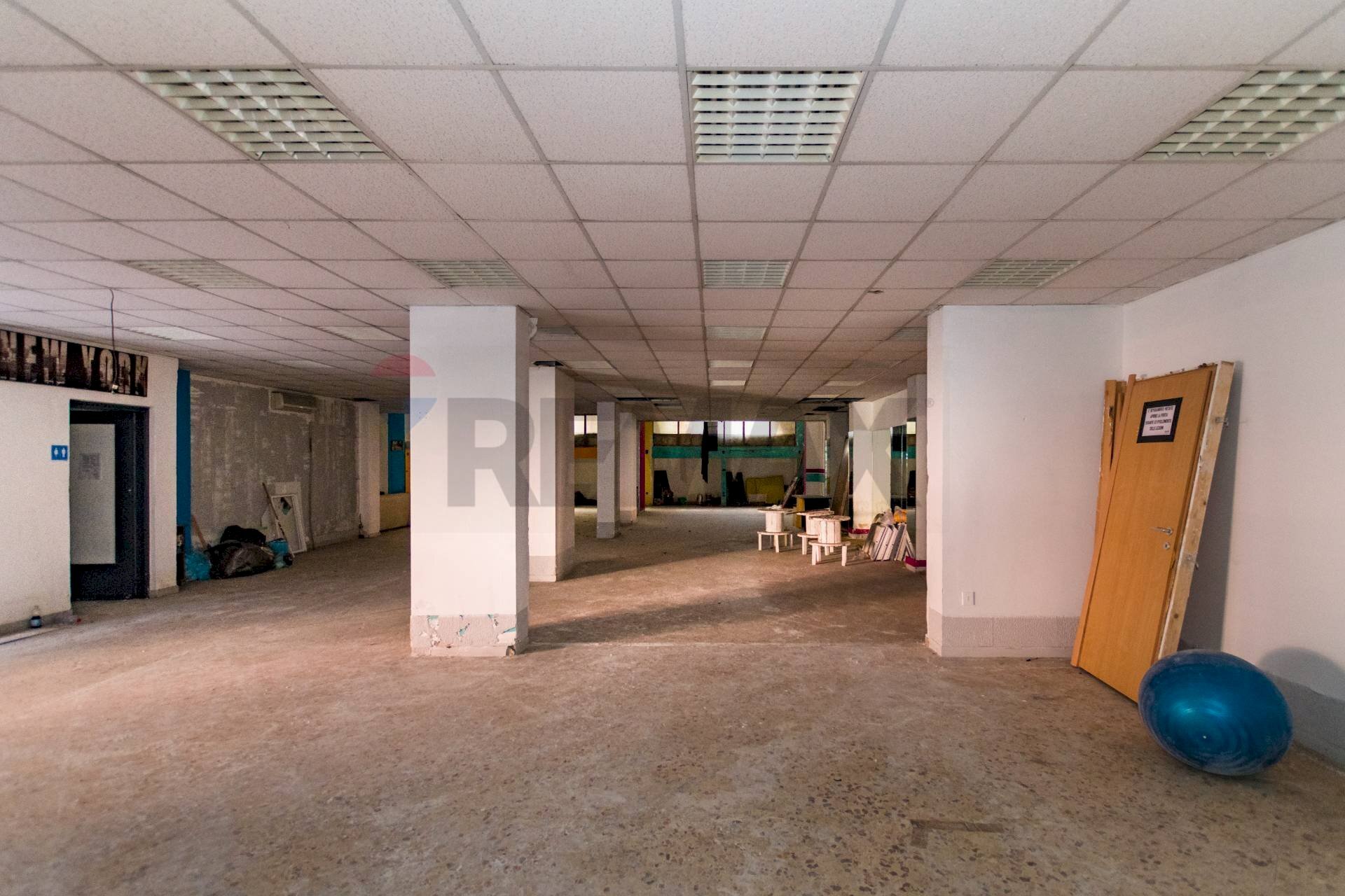 Sala - Locale Commerciale Via Conceria
 
88, Palermo - foto 2