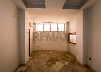 Stanza vuota - Locale Commerciale Via Conceria
 
88, Palermo - foto 28