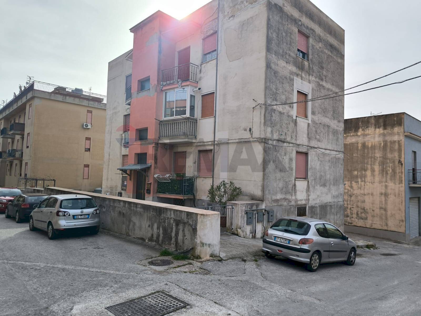 Edificio all\'aperto - Trilocale VIA PRIMO MAGGIO
 
20, Valderice - foto 1