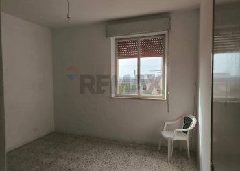 Stanza vuota - Trilocale VIA PRIMO MAGGIO
 
20, Valderice - foto 2