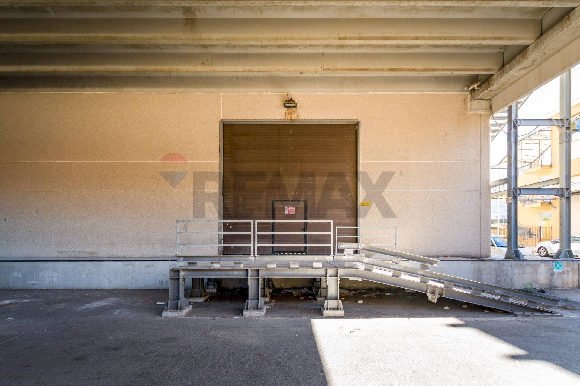 Terrazza - Commercial Premises Via Ugo La Malfa
 
6, Palermo - photo 1