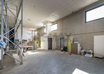 Non correlato - Commercial Premises Via Ugo La Malfa
 
6, Palermo - photo 16