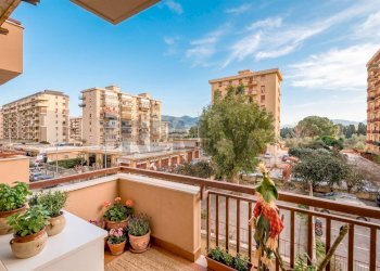 Balcone - Appartamento Via Emilio Salgari
 
69, Palermo - foto 8