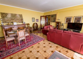 Sala da pranzo - Appartamento Via Emilio Salgari
 
69, Palermo - foto 22