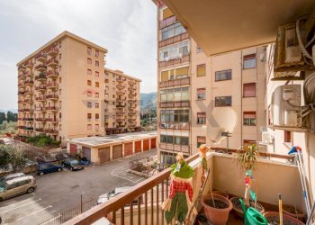 Balcone - Appartamento Via Emilio Salgari
 
69, Palermo - foto 9