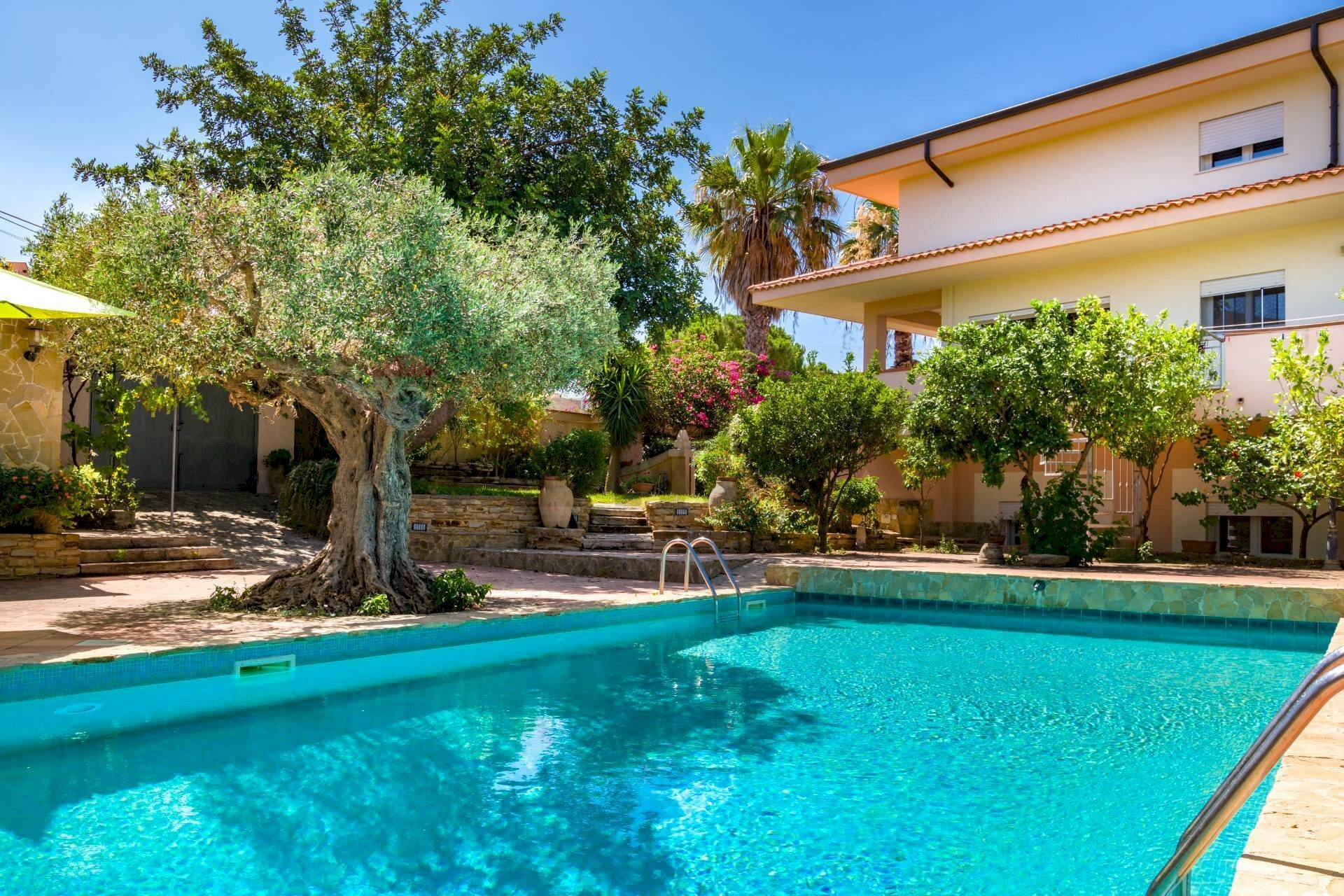 Piscina - Villa Via  Raffaele Caravaglios
 
61, Castelvetrano - photo 1