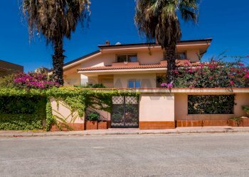 Casa all\'aperto - Villa Via  Raffaele Caravaglios
 
61, Castelvetrano - photo 3