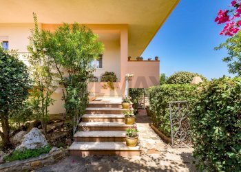 Scale - Villa Via  Raffaele Caravaglios
 
61, Castelvetrano - photo 29