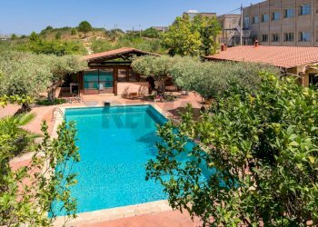 Piscina - Villa Via  Raffaele Caravaglios
 
61, Castelvetrano - photo 34