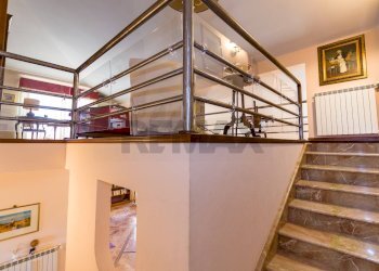 Scale - Villa Via  Raffaele Caravaglios
 
61, Castelvetrano - photo 62