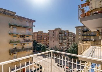 Balcone - Quadrilocale Via Pietro Scaglione
 
131, Palermo - foto 1