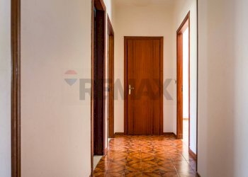 Hall / corridoio - Quadrilocale Via Pietro Scaglione
 
131, Palermo - foto 27