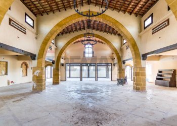 Ricezione / Lobby - Stable - Palace contrada latomie, Castelvetrano - photo 1