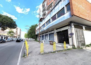 Edificio all\'aperto - Ufficio via Nazionale delle Puglie
 
312, Casoria - foto 10