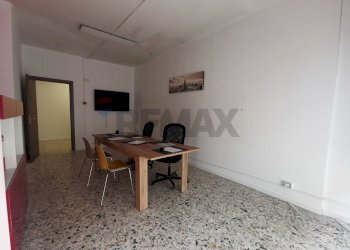 Sala da pranzo - Ufficio via Nazionale delle Puglie
 
312, Casoria - foto 19