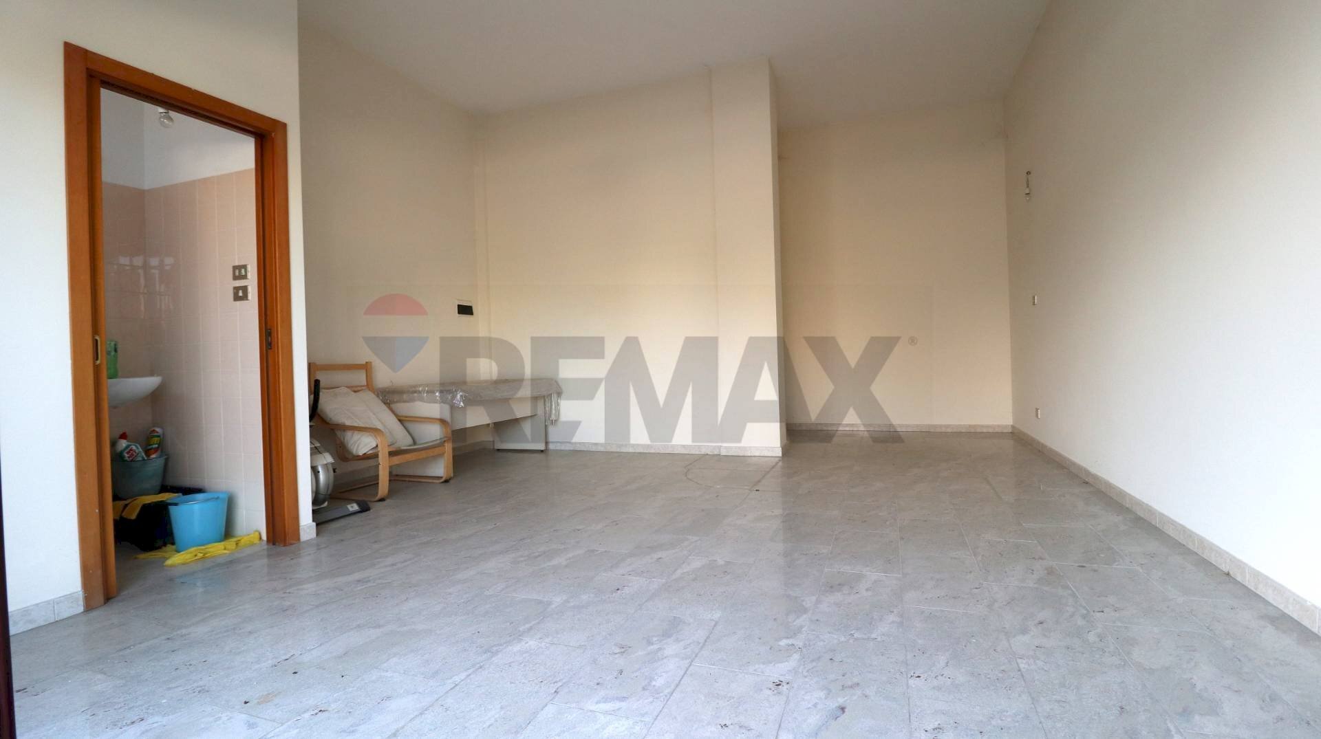 Stanza vuota - Locale Commerciale Matera - foto 3