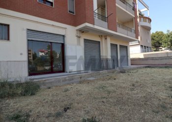 Edificio all\'aperto - Locale Commerciale Matera - foto 2