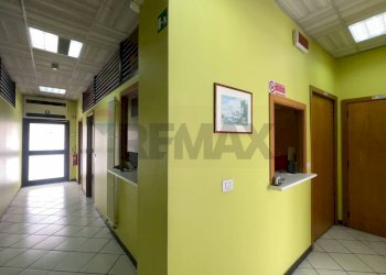 Hall / corridoio - Locale Commerciale Santeramo in Colle - foto 3