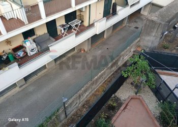 Edificio all\'aperto - Trilocale Via Luigi D'Angelo
 
72, Mascali - foto 9