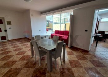 Sala da pranzo - Apartment Via Finocchiari
 
113, Aci Catena - photo 4