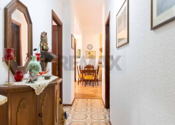 Hall / corridoio - Quadrilocale Corso Indipendenza
 
230, Catania - foto 21