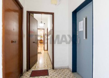 Hall / corridoio - Quadrilocale Corso Indipendenza
 
230, Catania - foto 39