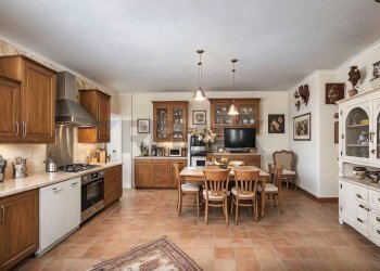 RENDERING CUCINA - Villa Via del Serbatoio
 
5, San Giovanni la Punta - foto 15