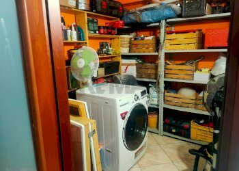 Lavanderia - Casa indipendente Via Provinciale per Pozzillo
 
112, Acireale - foto 23