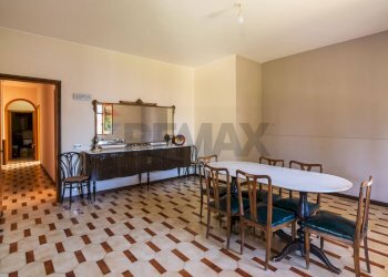 Sala da pranzo - Trilocale Viale Giove
 
16, Belpasso - foto 2
