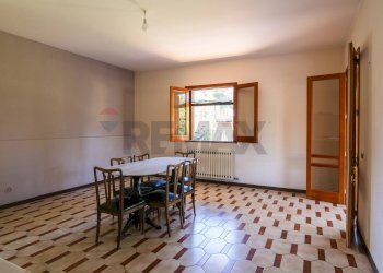 Sala da pranzo - Trilocale Viale Giove
 
16, Belpasso - foto 4