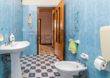 Bagno - Trilocale Viale Giove
 
16, Belpasso - foto 11