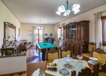 Sala da pranzo - Appartamento Viale Giove
 
16, Belpasso - foto 13