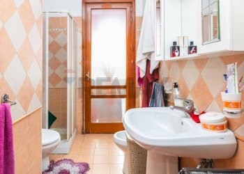 Bagno - Appartamento Viale Giove
 
16, Belpasso - foto 16