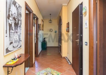 Hall / corridoio - Quadrilocale Viale Giove
 
16, Belpasso - foto 7