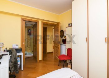 Camera / camera da letto - Appartamento Via ulisse
 
77, Aci Catena - foto 22