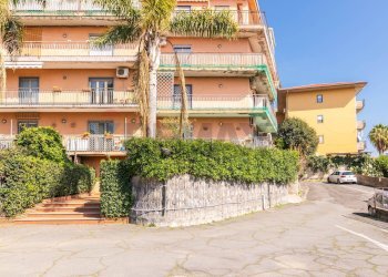 Edificio all\'aperto - Appartamento Via ulisse
 
77, Aci Catena - foto 34