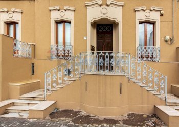 Edificio all\'aperto - Appartamento Viale Mario Rapisardi
 
108, Catania - foto 1