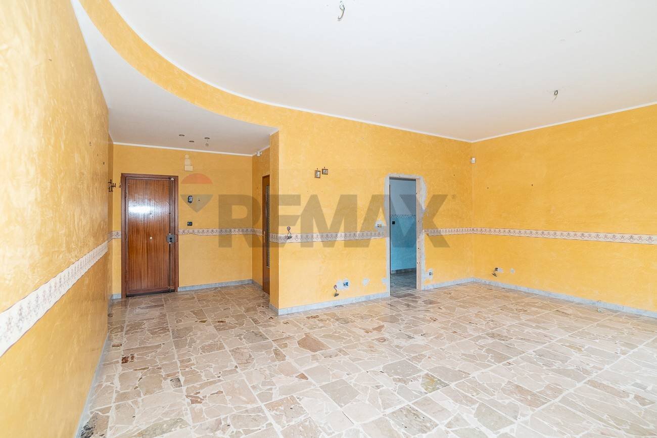 Stanza vuota - Quadrilocale Via Scale Sant'Antonio
71, Aci Catena - foto 2