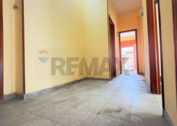 Hall / corridoio - Casa indipendente Via Caltanissetta
 
35, Paterno - foto 8